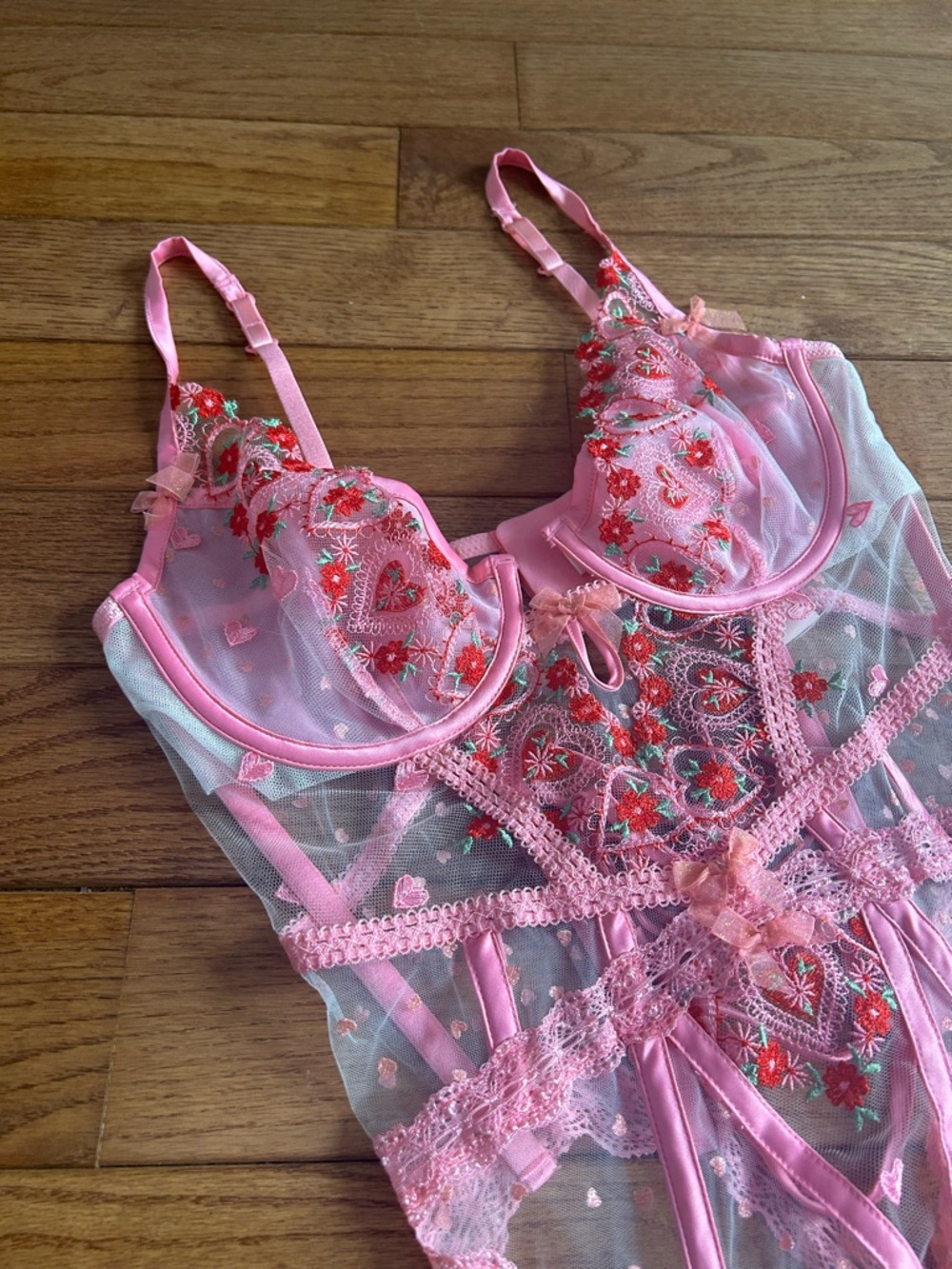 For love & lemons whimsical garden teddy - Picture 10 of 13